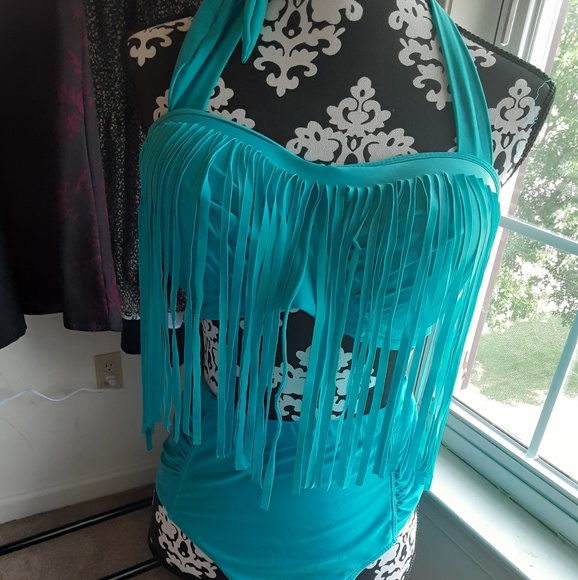 ๐งโโ๏ธ๐Plus Size Fringe 2 piece- High Wasted๐๐งโโ - Picture 2 of 5